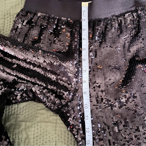 NWOT Alice + Olivia Black Sequin Pants Size 2 - Picture 6 of 9